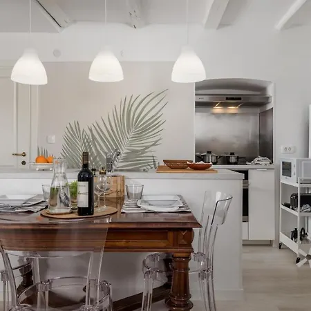 Rona Secret Garden Apartment